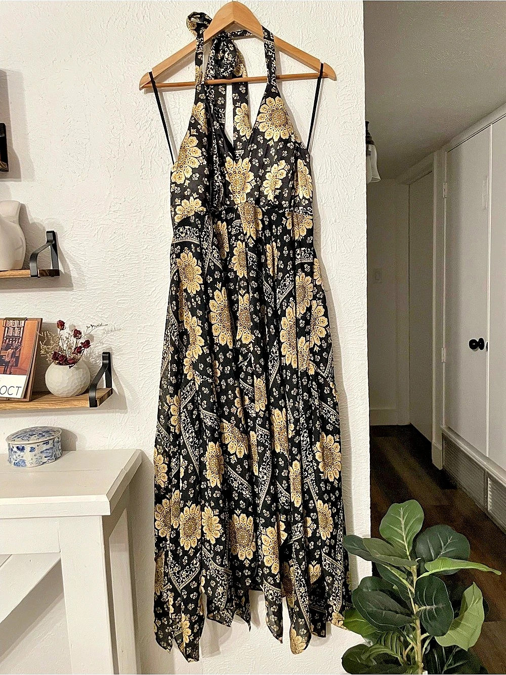 Lane Bryant Paisley Halter Maxi Dress in Black & Gold Size 18